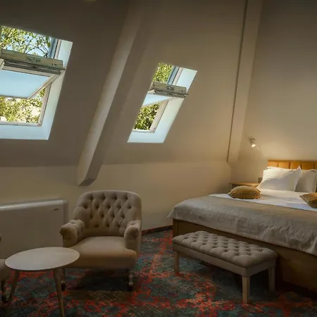 Hotel La Boheme Boutique Casa Soare