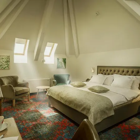 La Boheme Boutique Casa Soare 4* 布加勒斯特