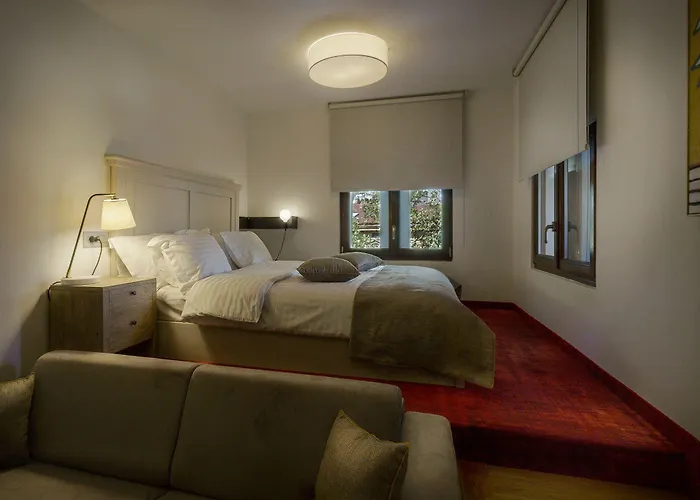 La Boheme Boutique Casa Soare Hotel